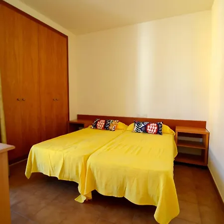 The In Estartit Has 1 Bedrooms *